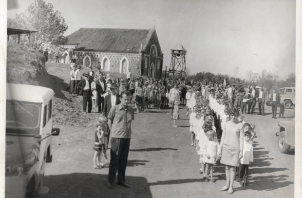 INAUGURAÇÃO ESCOLA PADRE JOSÉ SCHOLL 1970 DESFILE